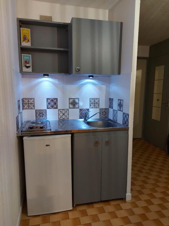 Coquet Studio Avec Belle Terrasse Apartment La Londe-les-Maures Ngoại thất bức ảnh