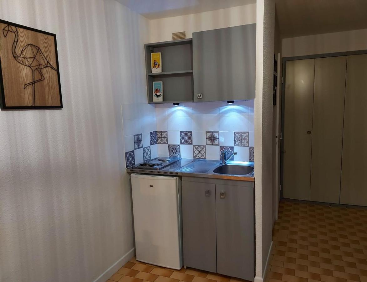 Coquet Studio Avec Belle Terrasse Apartment La Londe-les-Maures Ngoại thất bức ảnh