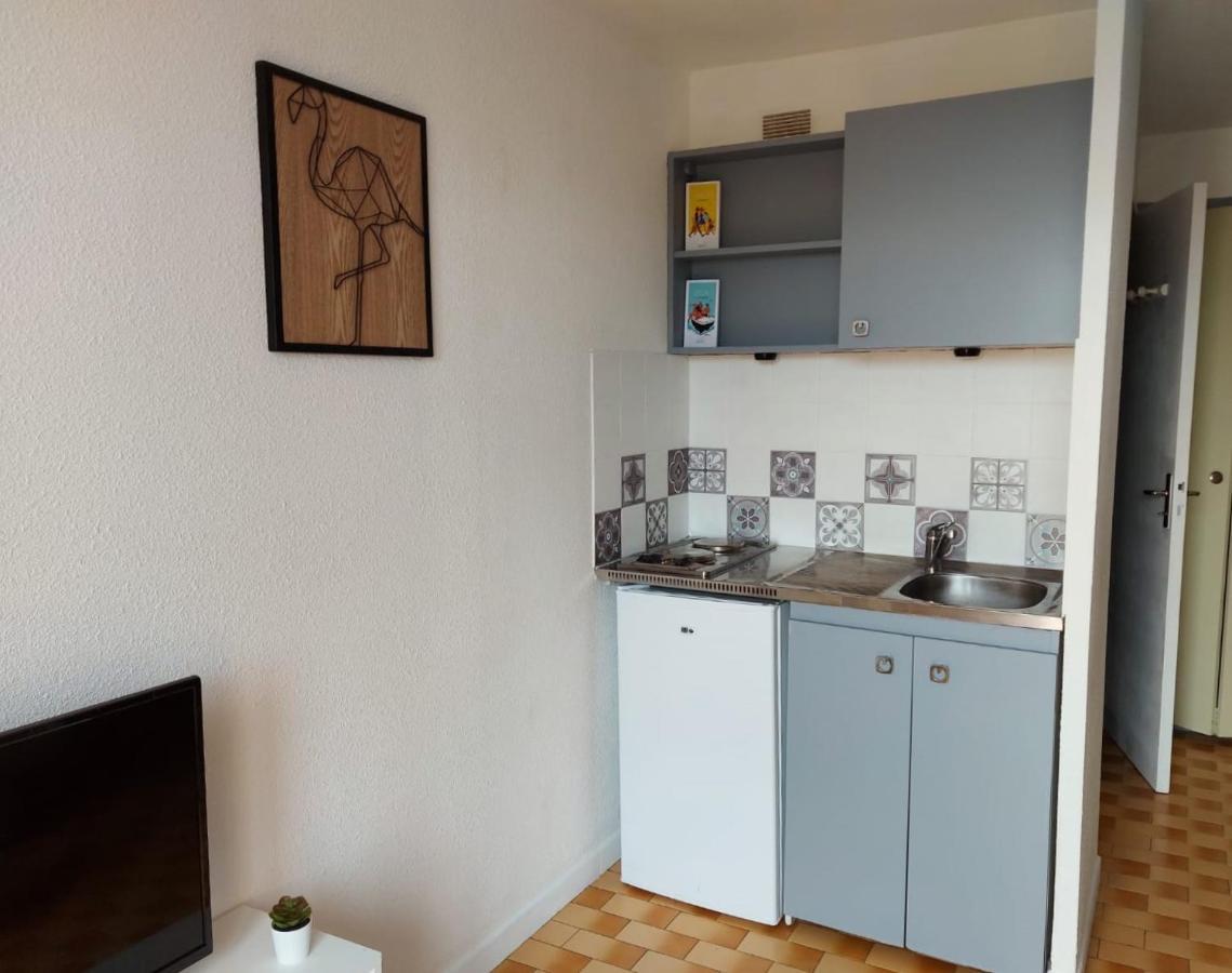 Coquet Studio Avec Belle Terrasse Apartment La Londe-les-Maures Ngoại thất bức ảnh