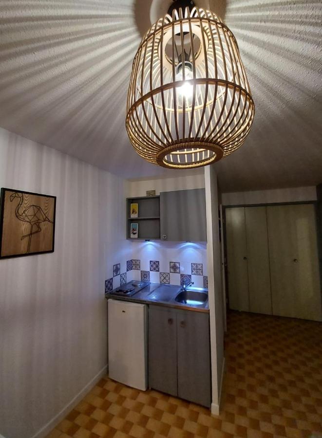 Coquet Studio Avec Belle Terrasse Apartment La Londe-les-Maures Ngoại thất bức ảnh
